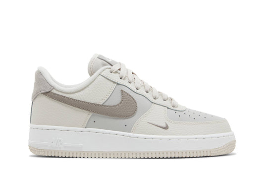 ( Women ) Nike Air Force 1 Low Light Orewood FB8483-100
