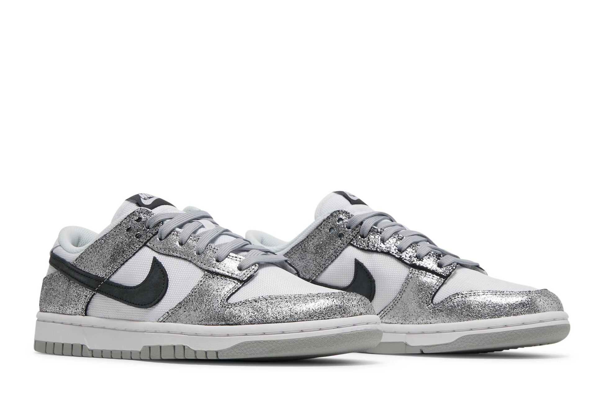 ( Women ) Nike Dunk Low 'Shimmer' DO5882-001