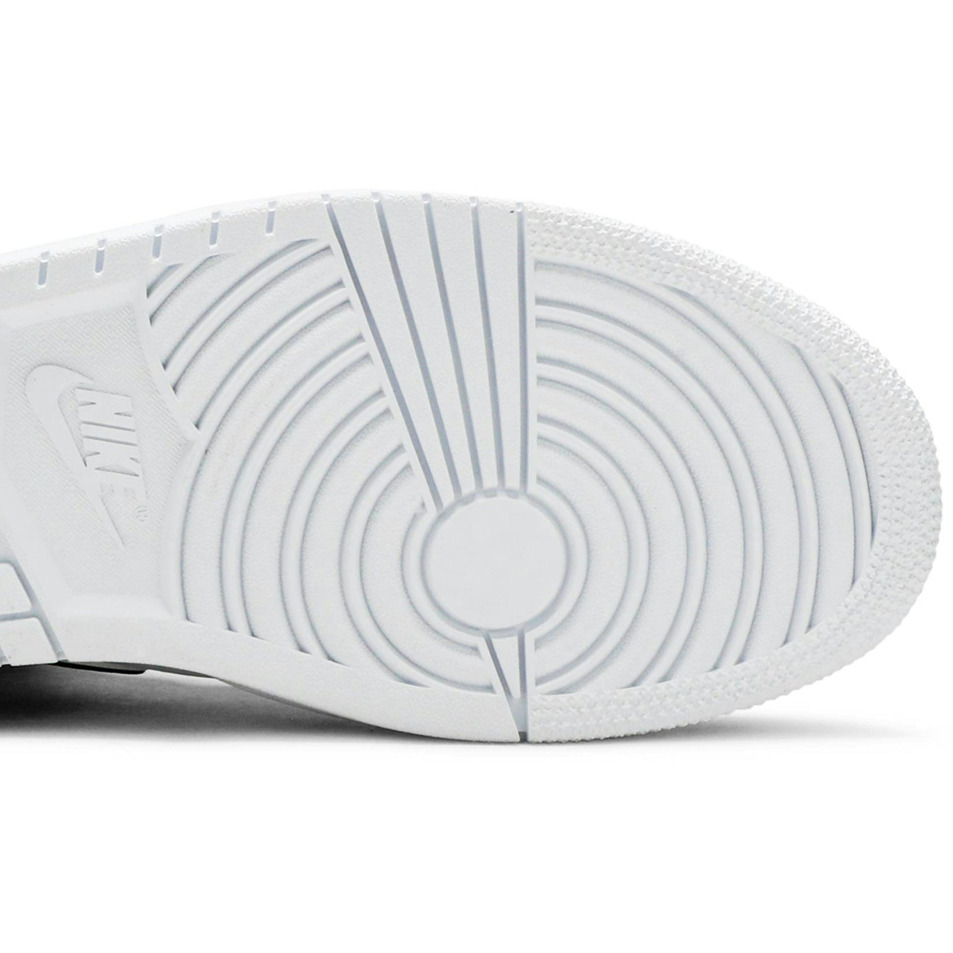 Air Jordan 1 Mid White Chicago 554724-116