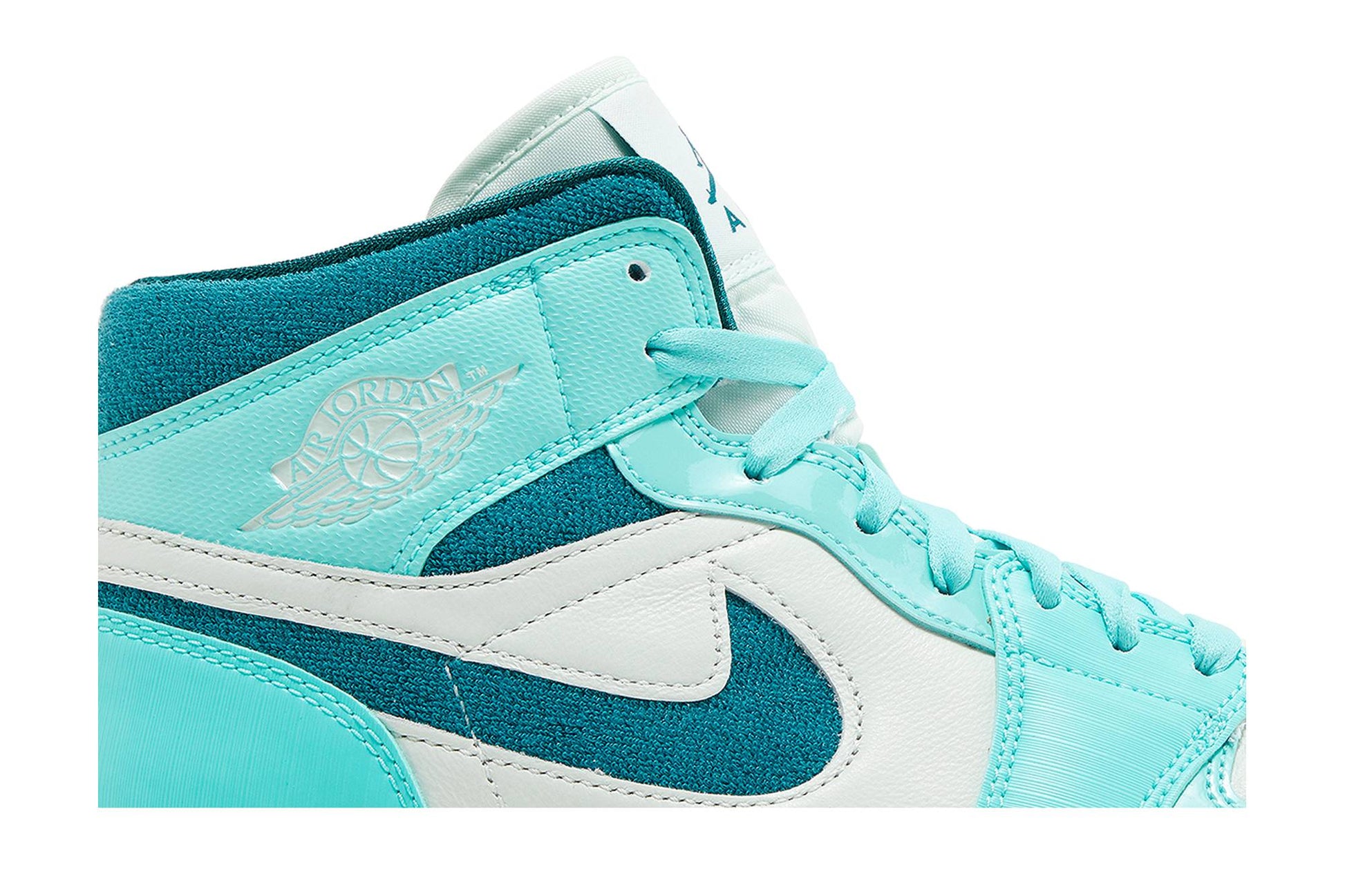 ( Women ) Air Jordan 1 Mid 'Bleached Turquoise' DZ3745-300