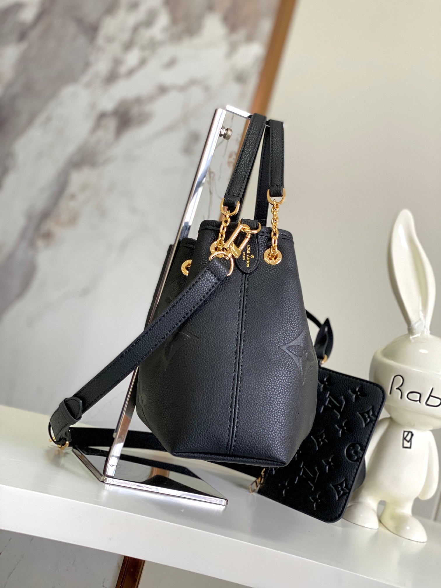 Louis Vuitton Monogram Empreinte Leather Hobo Bag - Black