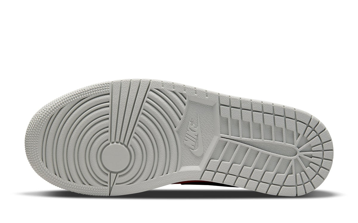 ( Women ) Air Jordan 1 Low 'Light Iron Ore Siren Red' DC0774-060
