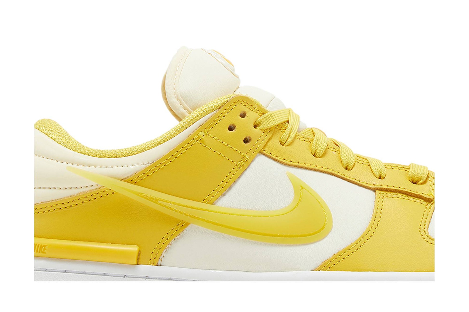 ( Women ) Nike Dunk Low Twist Vivid Sulfur DZ2794-100