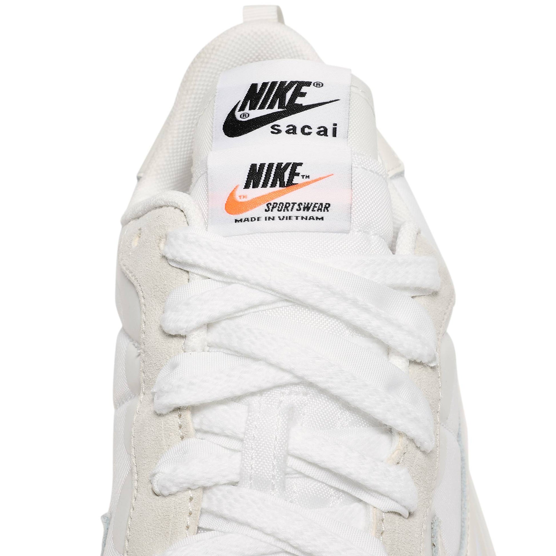 Sacai X Nike VaporWaffle Sail Gum DD1875-100