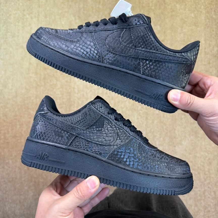 Kobe Bryant x Nike Air Force 1 Low "Black"
