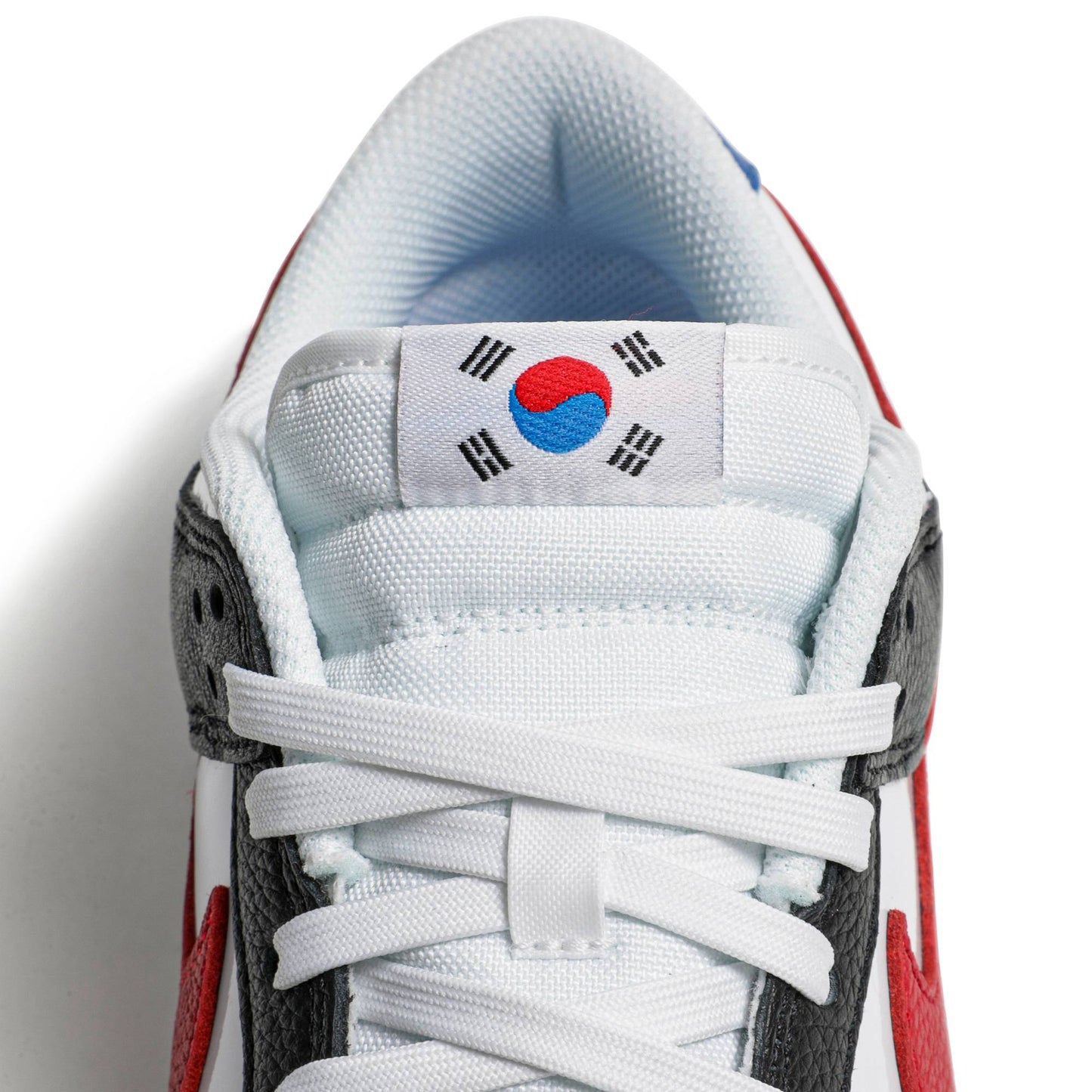 Nike Dunk Low Seoul DM7708-100