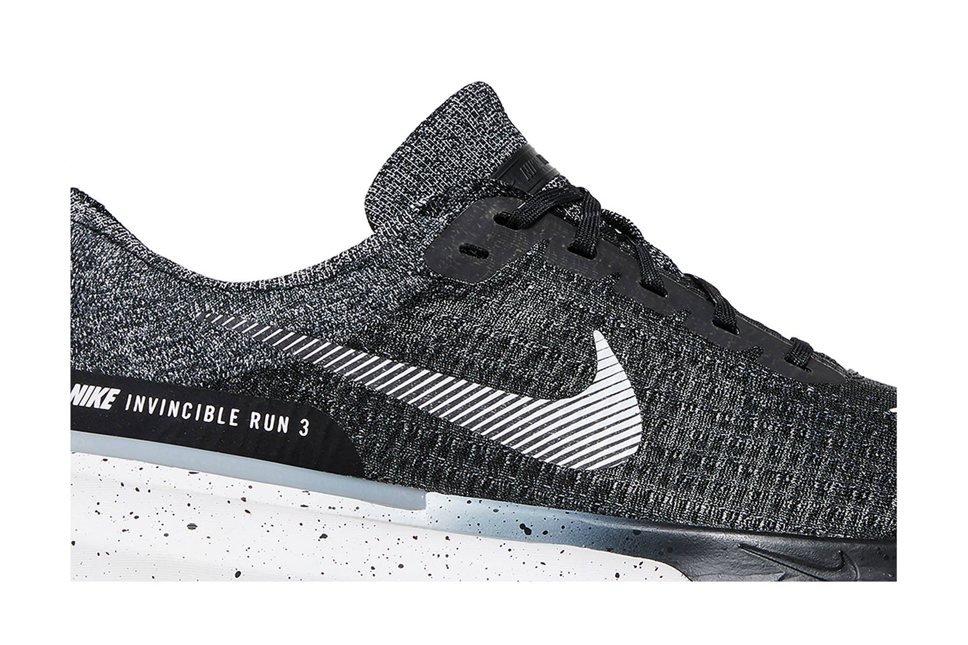 Nike ZoomX Invincible Run Flyknit 3 'Oreo' DR2615-002