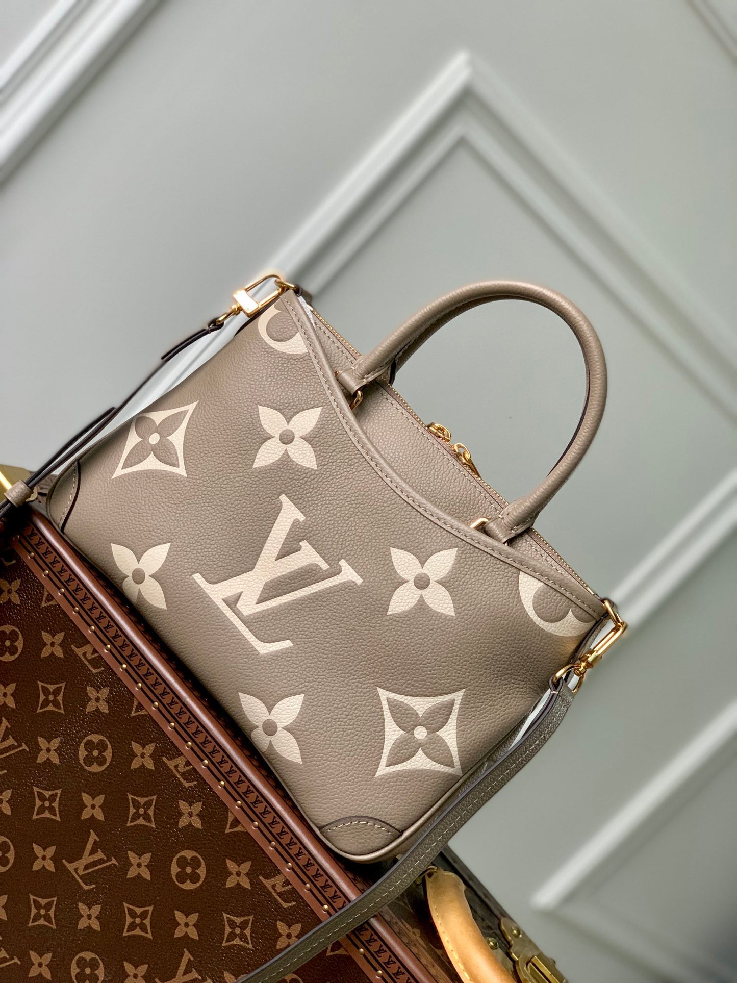 Louis Vuitton Madeleine MM Monogram Empreinte Giant Bicolor Leather Handbag - Turtledove/Cream