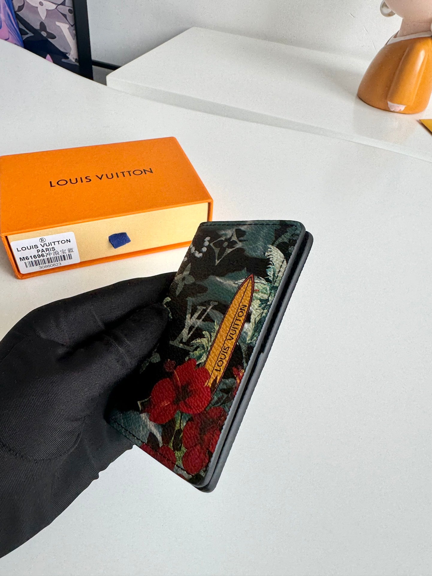 Louis Vuitton Limited Edition Tropical Surf Monogram Passport Cover