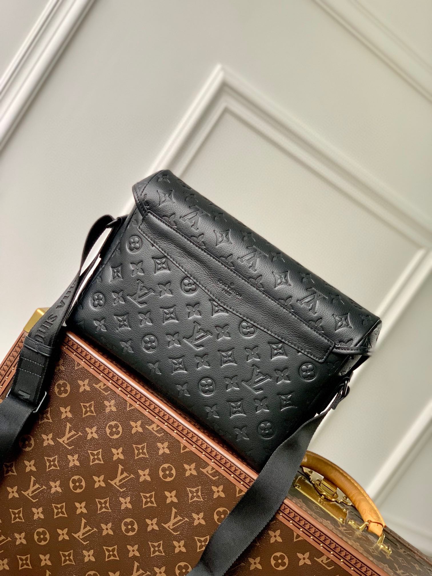 Louis Vuitton Messenger Bag - Monogram Shadow Leather - Black Crossbody