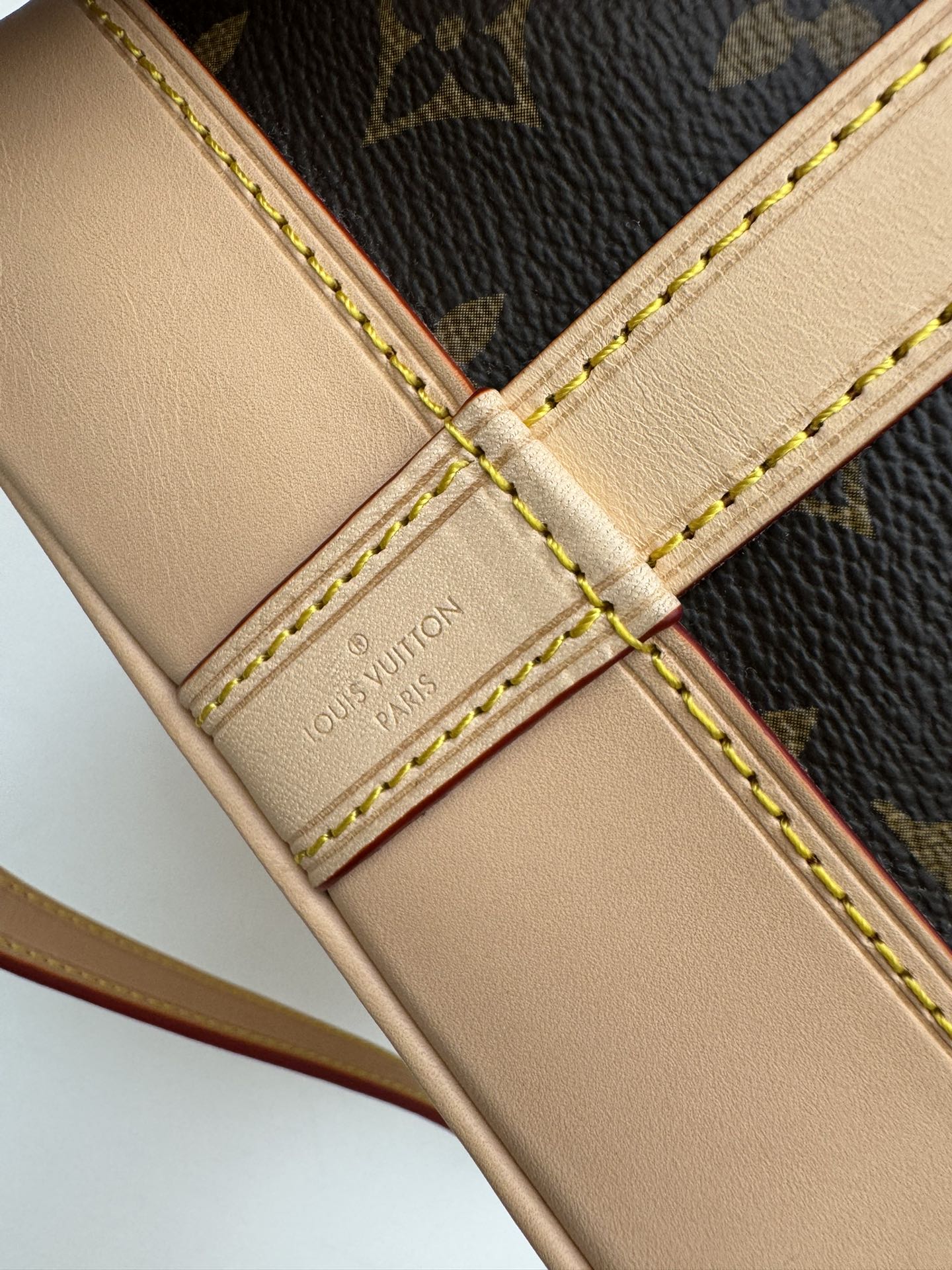 Louis Vuitton Vintage Monogram Pattern Drawstring Bucket Bag with Leather Strap